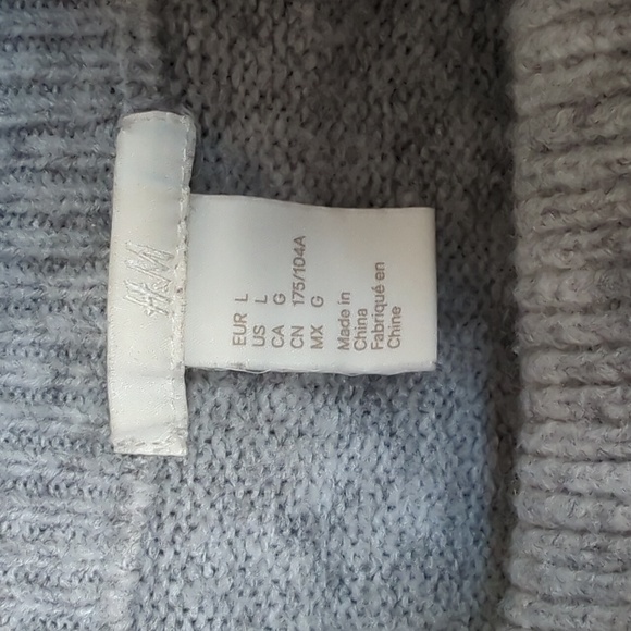 H&M Grey Sweater - Picture 3 of 3